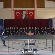 Of'ta Okul kış sporlarında şampiyonlar ödüllendirildi