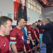 Voleybolda şampiyon Of Devlet Hastanesi oldu