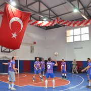 Voleybolda şampiyon Of Devlet Hastanesi oldu