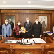 Öğretmenlerden Başkan Sarıalioğlu'na anlamlı ziyaret