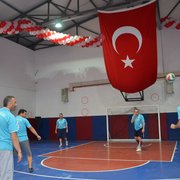 Voleybolda şampiyon Of Devlet Hastanesi oldu