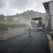 Tavşanlı ve Yazlık Mahallesi'nde Asfalt Serim Çalışmaları Tamamlandı